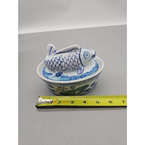 Vintage Koi Fish Blue & White Lidded Candy Butter Trinket Dish Porcelain - Picture 2 of 9